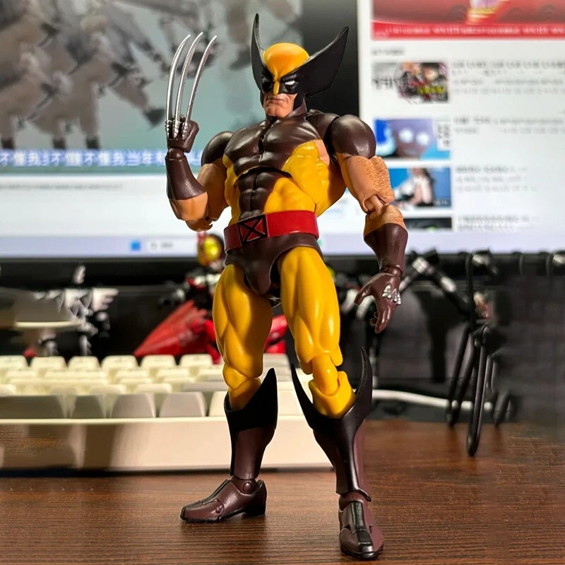 In Stock CT Toys MAFEX No.138 X-MEN Wolverine Brown Suit