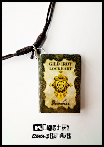 Collar Ajustable Mini Libro BANSHEE Gilderoy Lockhart HARRY POTTER Hogwarts - Imagen 3 de 3