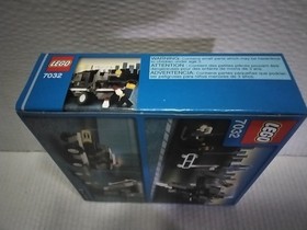 LEGO 7032 World City Police and Rescue Police 4WD and Undercover Van - Factory s