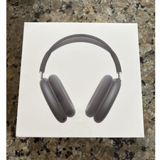 Apple AirPods Max w/ Smart Case Black Over-Ear Headband Headphones USB-C