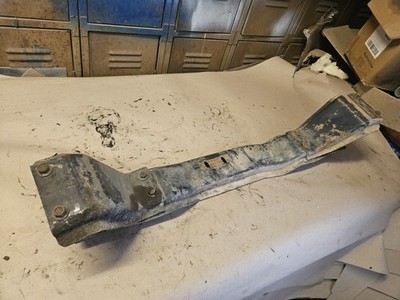 OEM 1993 2WD F450 F-Superduty 7.3 ZF5 Manual Trans Transmission Crossmember 