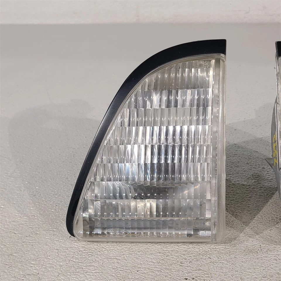 Juego de luces de circulación marcador interior delantero 87-93 Ford Mustang GT OEM AA739 Foto 4 de 4