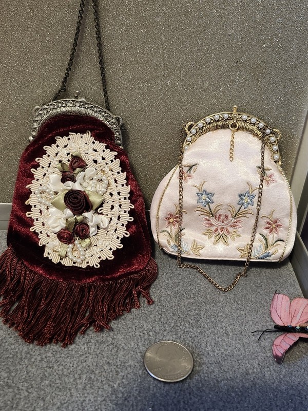 Putting On The Ritz Victorian Mini Embroidery Faux Pearl Handbag Ornament Lot