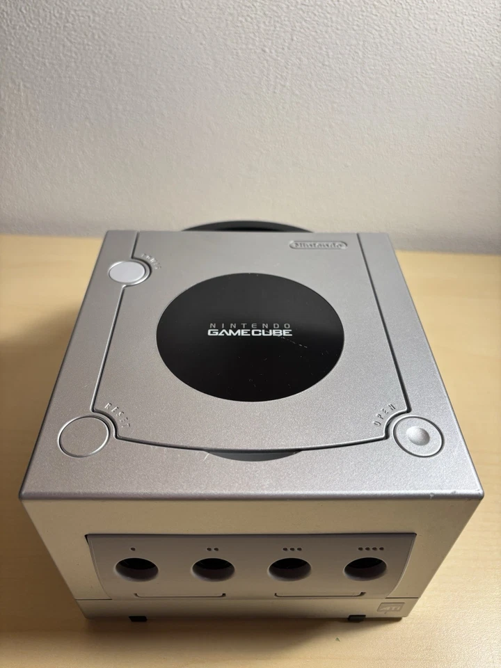 Console Nintendo Gamecube Con Cavi E Controller. Ottime Condizioni, Funzionante - Immagine 2 di 4