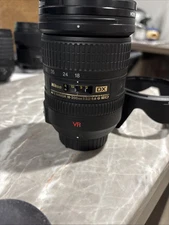 Nikon AF-S DX Nikkor 18-200mm f/3.5-5.6 G ED IF VR AF APS-C Lens Black Defect