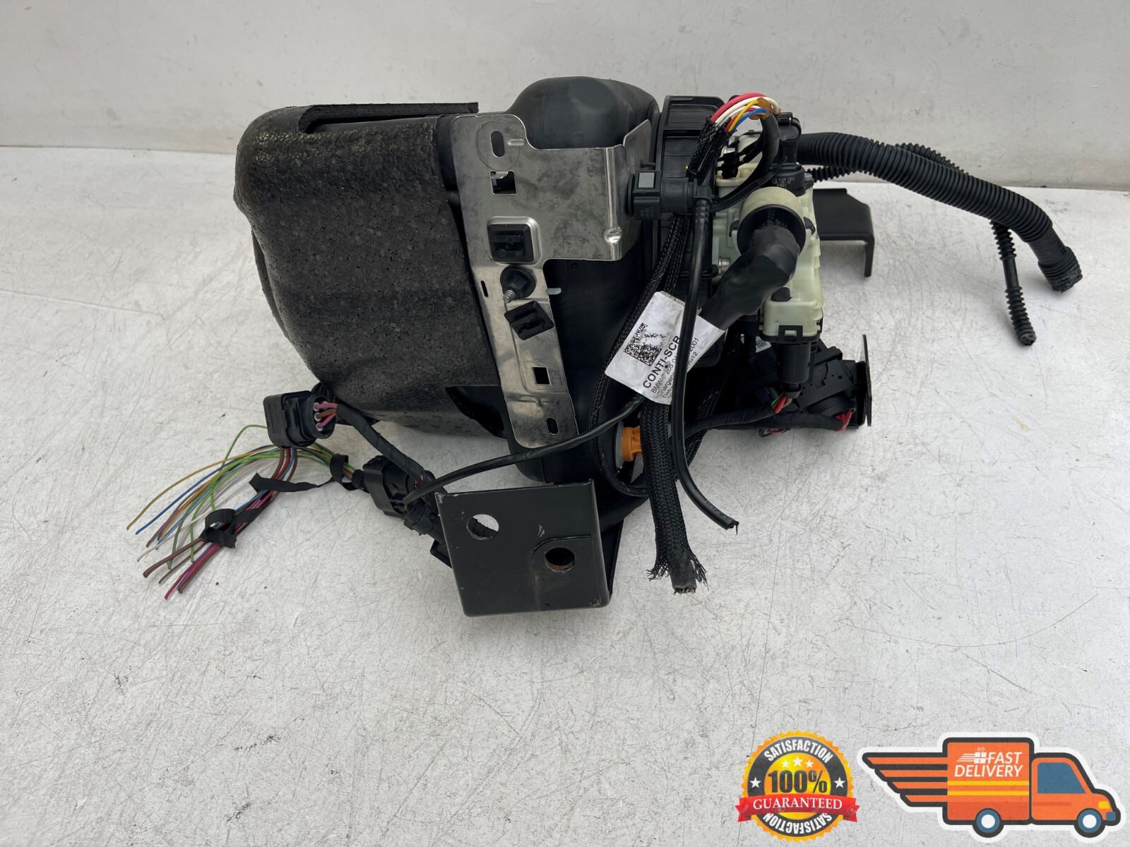 20092013 BMW E70 X5 DIESEL EXHAUST SCR DEF ACTIVE FLUID TANK & PUMP