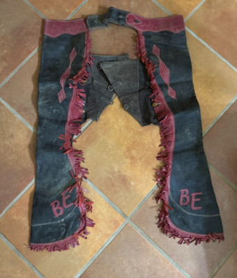 LEATHER CHAPS ''BE'' RANCH COWBOY COWGIRL WESTERN