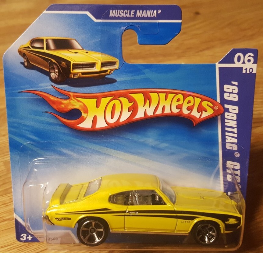 Hot Wheels '69 Pontiac GTO Judge 1:64 Scale New 2010 Muscle