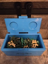 Lot Of Vintage Army Men Soldiers Plastic Toy Bundle