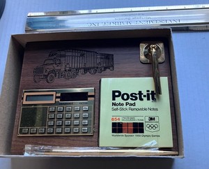 🚛 Vtg 90’s ABF Heartwood Creations Pen Holder Post-it & Calculator NEW NoS