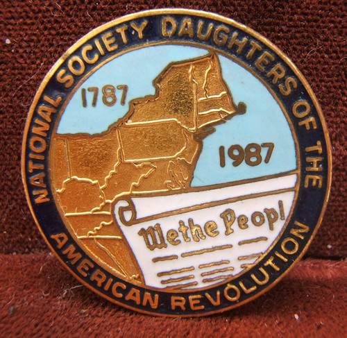 GF PIN NATIONAL SOCIETY DAUGHTERS AMERICAN REVOLUTION 1787-1987 ENAMELED CALDWEL