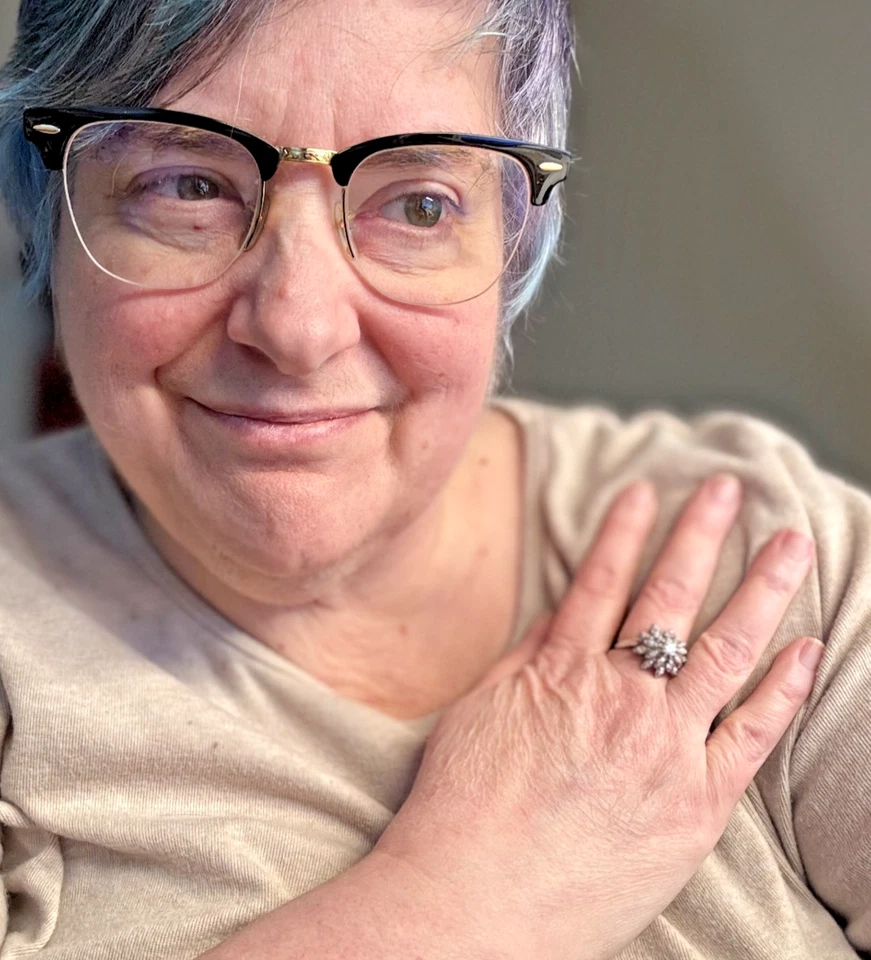 Racimo de diamantes naturales hecho a medida 1 CT TW F-G color VS2 con valoración Foto 3 de 4