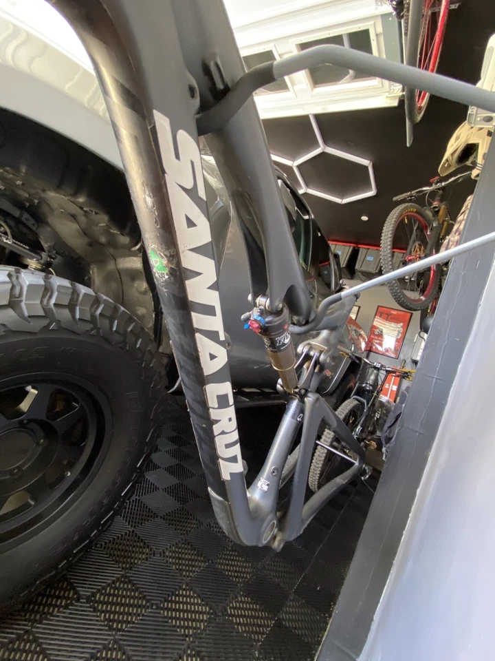 2014 Santa Cruz 5010 CC 27,5" quadro grande com Fox RP23 - Imagem 2 de 4