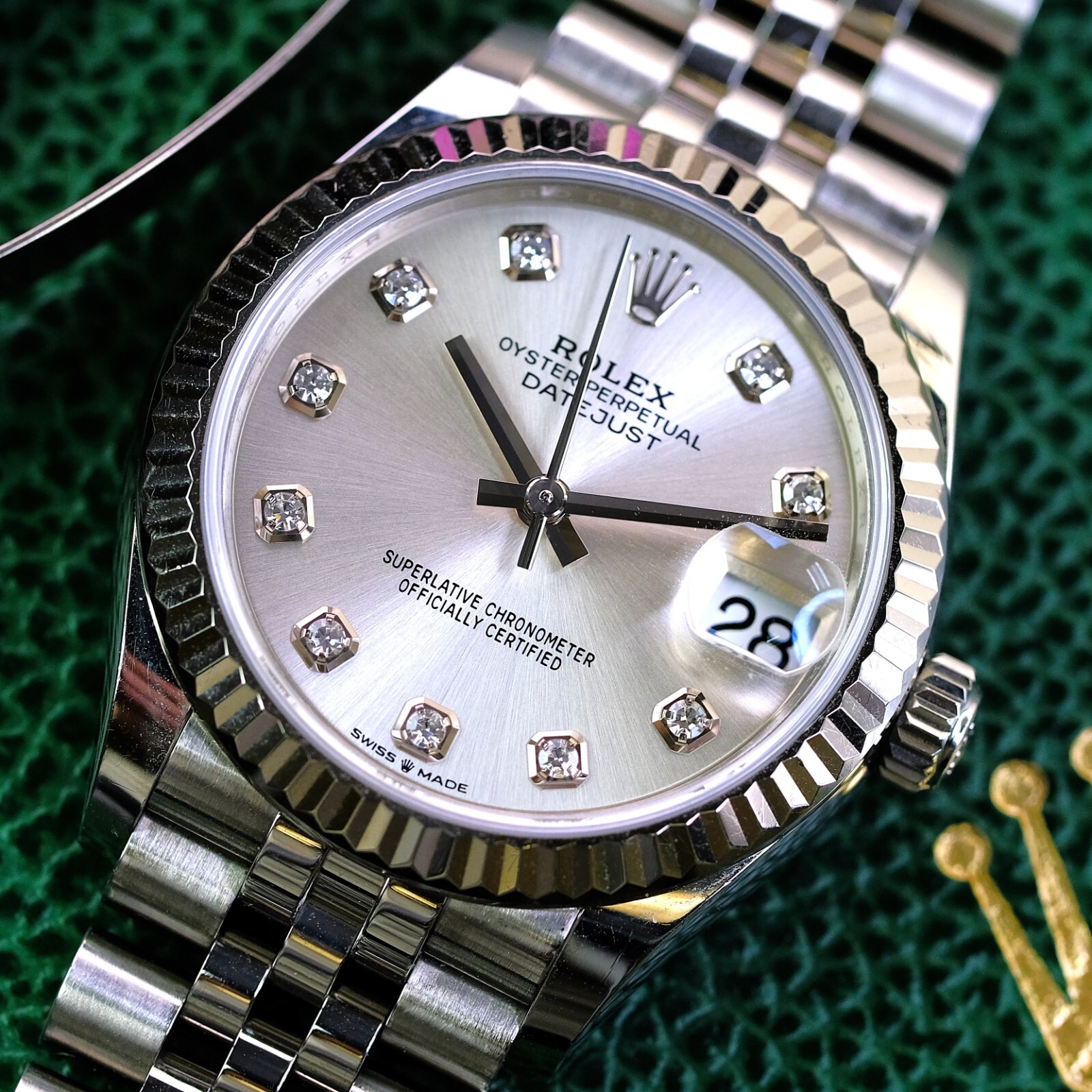 ROLEX DATEJUST LADIES 278274 31MM SILVER DIAMOND DIAL FLUTED BEZEL