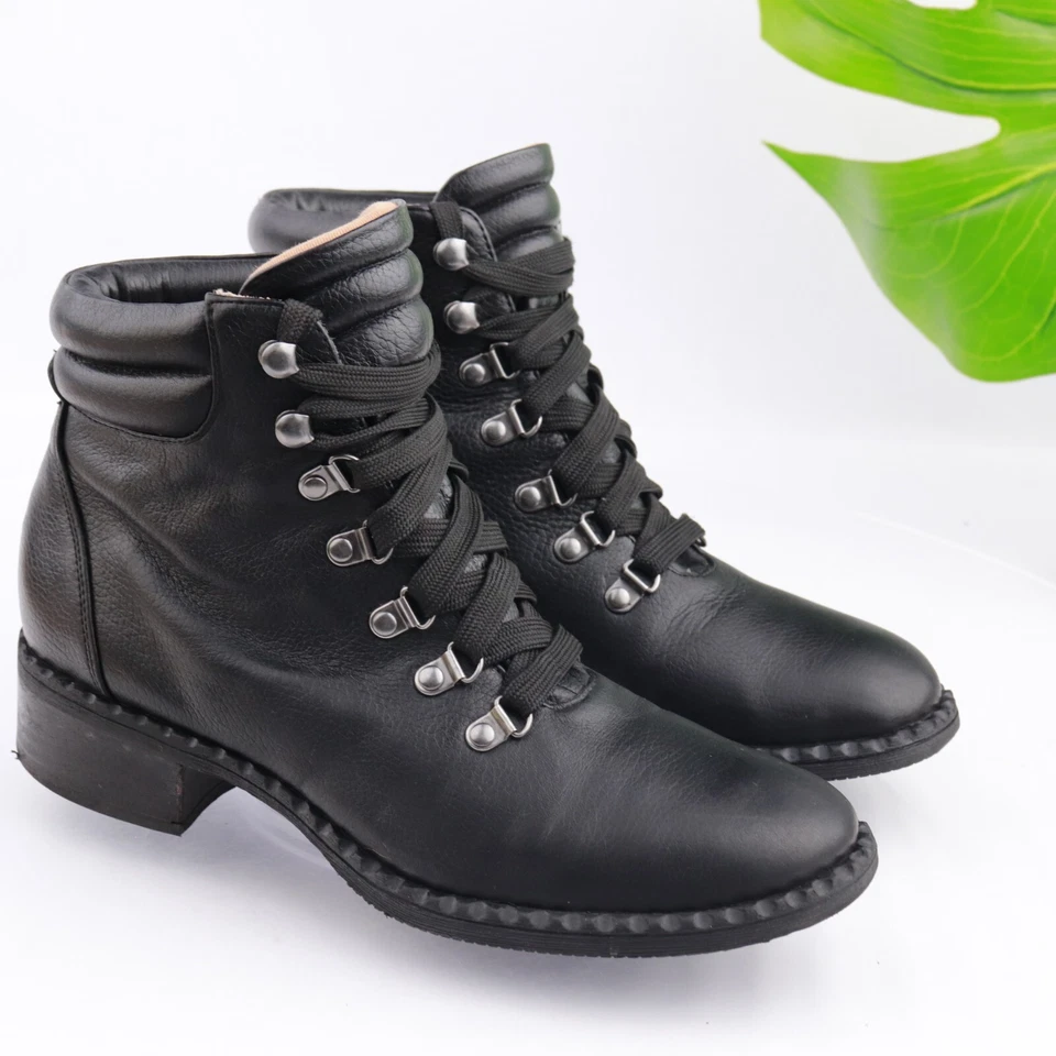 Gentle Souls Women's Brooklyn Boot Size 9 Lace Up Combat Bootie Black Leather - Image 2 of 4