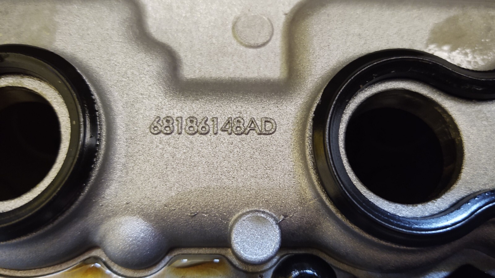 20182021 Jeep Trackhawk RH Passenger LH Driver Valve covers OEM