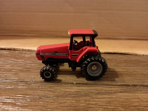 Ertl Case International 7240 Tractor With Cab Die Cast Metal 1:64 Scale - Picture 2 of 8