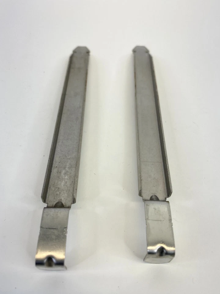 2002 - 2004 年沃尔沃 S40 前左或右侧车头灯前照灯支架支撑 — 第 3/4 张图片