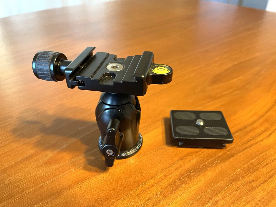 HORUSBENNU DSLR SLR Camera Tripod Ball Head BH-28D with Quick Release Plate - Image 2 of 4
