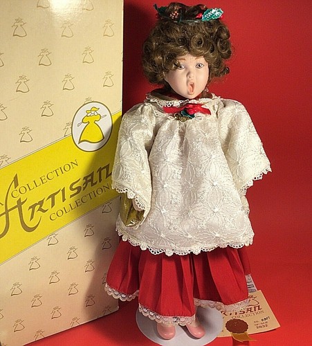 CHRISTMAS CAROLER DOLL THE ARTISAN COLLECTION CAROLINE 15" CHOIR PORCELAIN - Picture 4 of 16