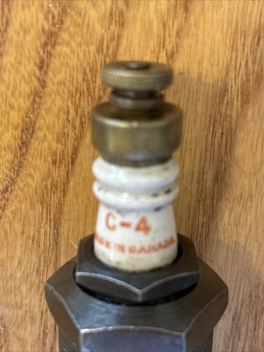 Sombrero de copa de latón Champion vintage C-4 bujía - Imagen 3 de 4
