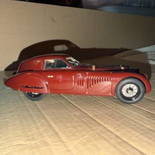 CMC 1/18 Alfa Romeo 8C 2900B Speciale Touring Coupe 1938 M-107 Die-cast