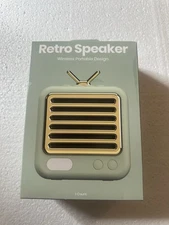 Retro Speaker Portable Radio  Sound System Mint Green 5 Hour Battery Life