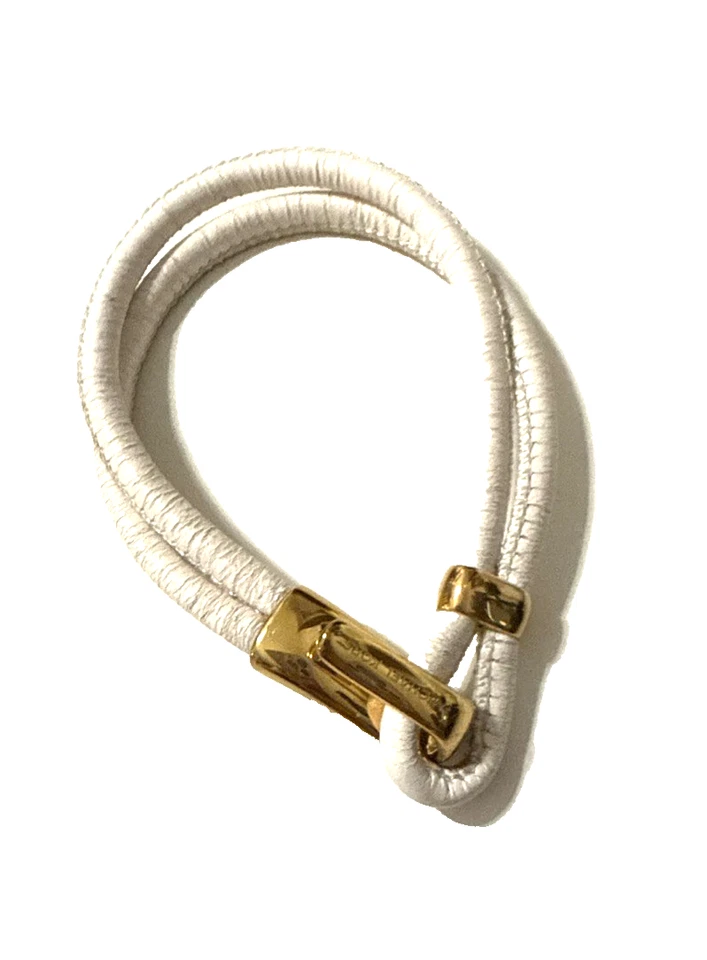 Pulsera de cuero blanco MICHAEL KORS tono dorado cierre de gancho 7 1/4" Foto 2 de 4