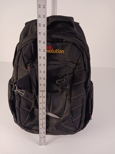 Office Revolution Backpack Carry On With Wheels & Extendable Aerodynamic Handle - Picture 12 of 15