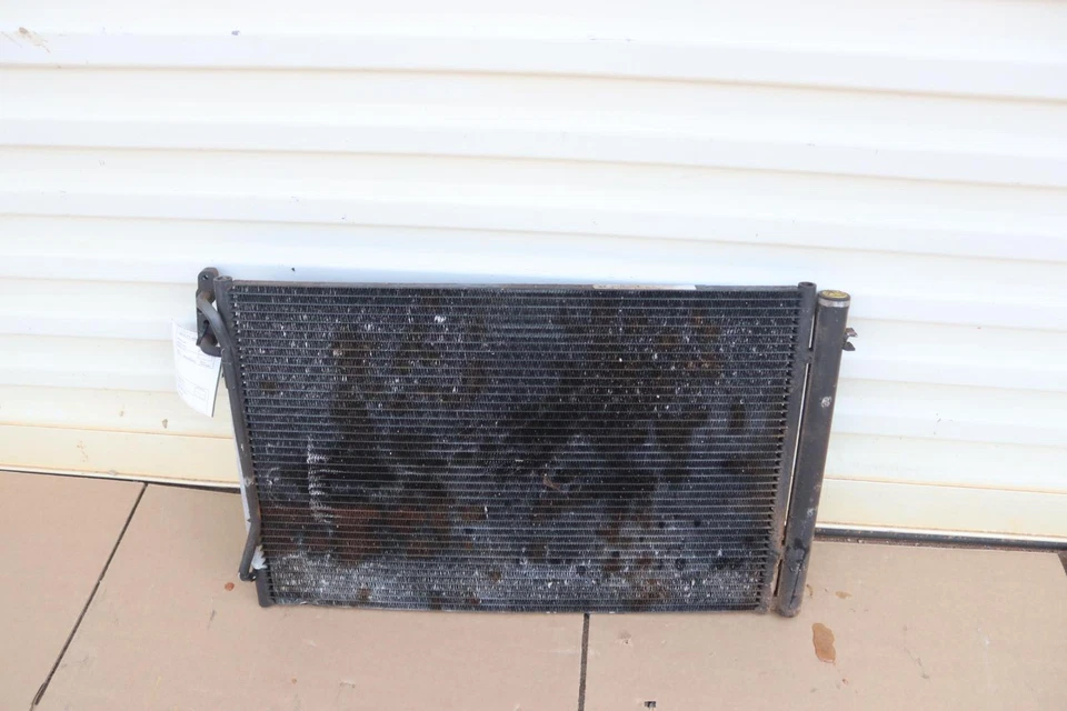 BMW M3 E92 E93 S65 2008-2013 4,0 L AIRE ACONDICIONADO AIRE ACONDICIONADO CONDENSADOR OEM Foto 2 de 3