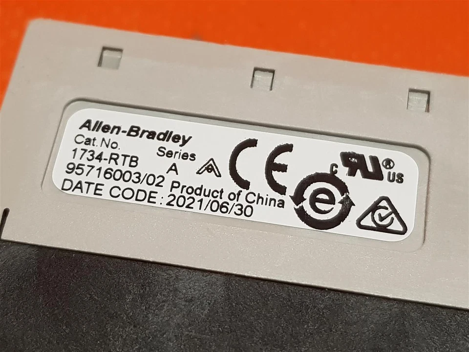 Allen Bradley CAT 1734-EP24DC / Ser.: módulo de alimentación de extensión de E/S de punto B Foto 4 de 4