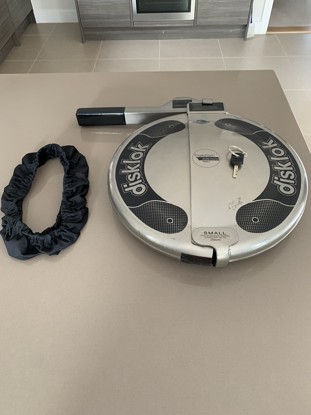 Disklok Steering Lock Small Silver Up To 39cm Steering Wheel