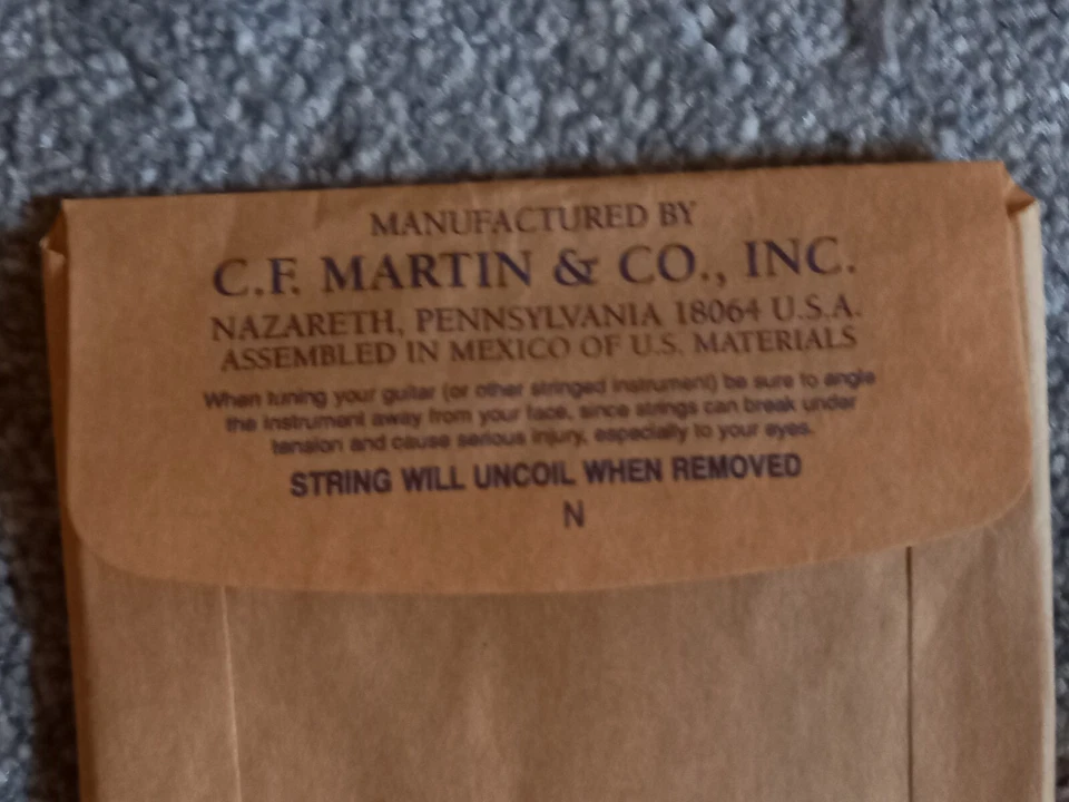 2 sets of  vintage C.E. Martin & Co. Acoustic strings.New & wrapped. - Image 2 of 2