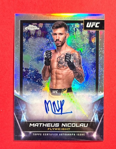 Matheus Nicolau ~ 2024 Topps Chrome UFC ~ Refractor Autograph /150 #FNA-MNI Auto - Bild 1 von 2