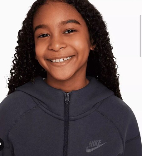 Nike Sportswear Tech Fleece Full-Zip Hoodie Grey Kids Sizes FD3285-060 - Picture 2 of 3