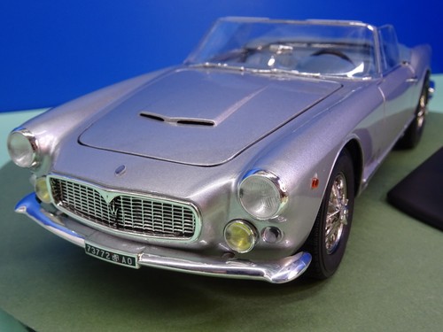 Ricko 32150 Maserati 3500GT Vignale 1959 Top Zustand 1:18 OVP - Bild 2 von 13