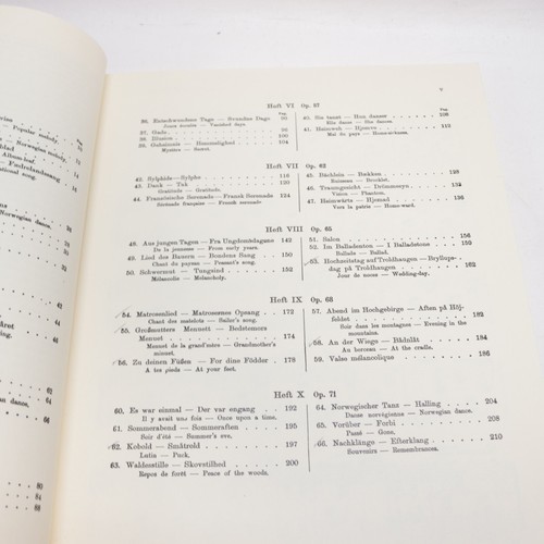 Grieg Lyric Pieces For Piano Book 1 Songbook Sheet Music Score Peters - Picture 7 of 8