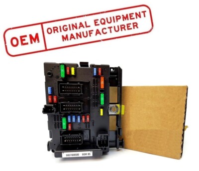 OEM CITROEN C2 C3 C5 C8 XSARA BERLINGO PEUGEOT 206 307 406 807 PARTNER FUSE BOX