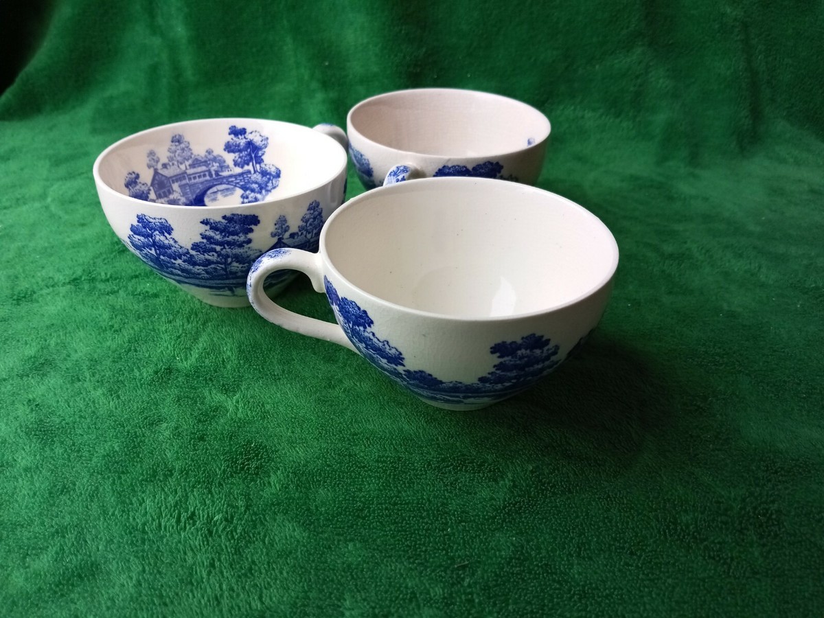 Set Nasco Lakeview Japan Hand Painted Blue and White Plates and