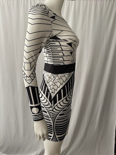 Damen Minikleid Bodycon Tribal Druck offener Rücken weiß schwarz Größe S - Bild 4 von 6
