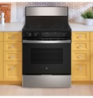 GE 30" Free Standing Electric Radiant Smooth Cooktop Range Oven GEJB480STSS NEW