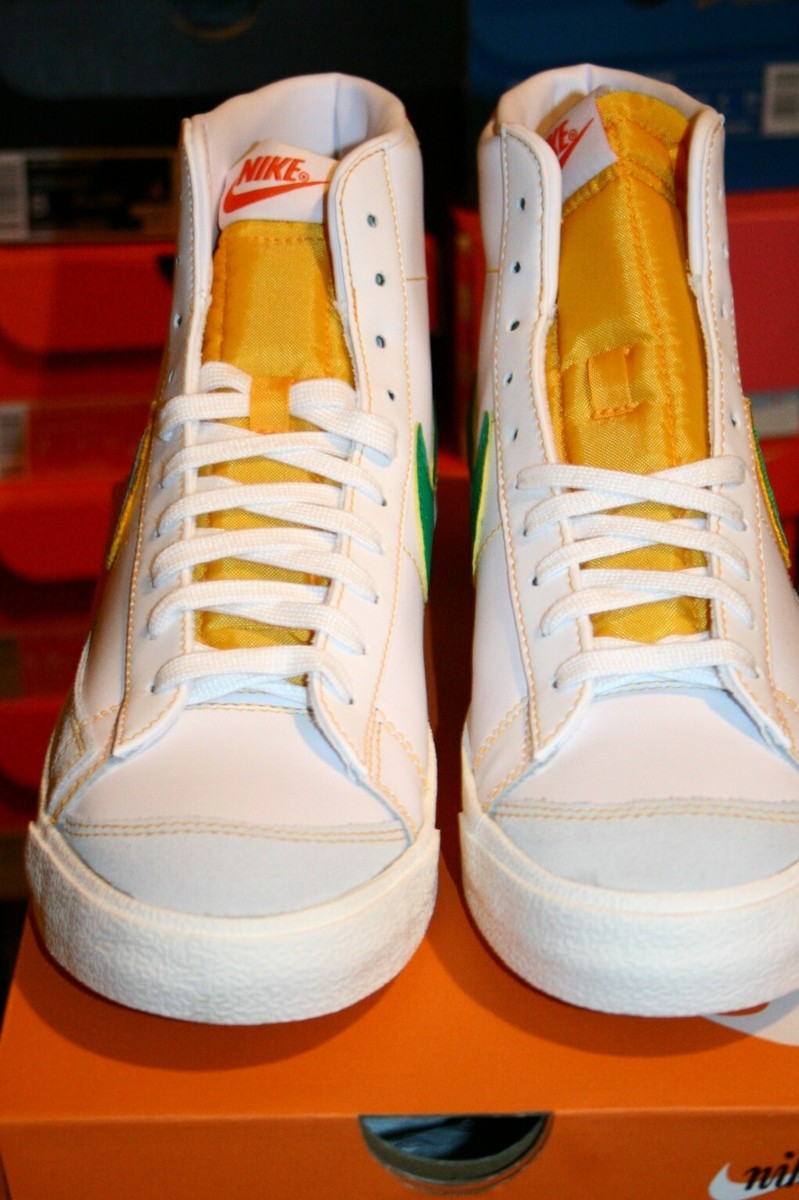 AUTHENTIC NIKE Blazer Mid '77 VNTG White University Gold DD9239