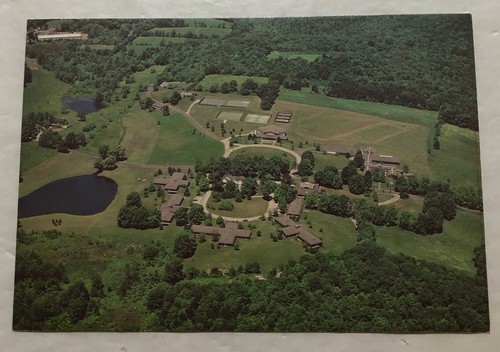 Aerial View Kent School Kent, Connecticut. Postcard (Q2) - Picture 1 of 2