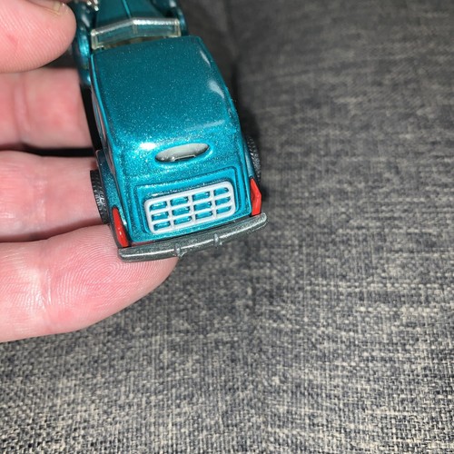 Hot Wheels Real Riders '35 Classic Caddy 1981/1996 Aqua - Made In Malaysia - Picture 5 of 8