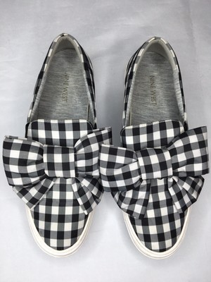 nine west onosha bow sneaker