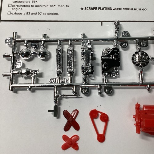 Monogram,  Chevrolet Corvette. 283 V-8 Motor, ! ￼Scale. 1/24 - Picture 6 of 6