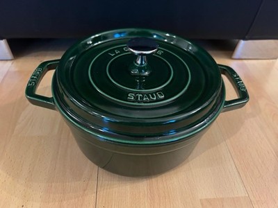 La Cocotte Staub Topf 22 cm grün wie Neu