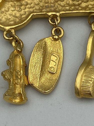 De Colección JJ Jonette Joyería Amante del PERRO Cachorro Hueso Prendedor Tono Dorado Peltre Firmado Dijes - Imagen 3 de 4