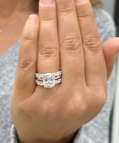 Moissanit-Verlobungsring im Kissenschliff und zwei Bänder 14 Karat massiv Gelbgold 7,0 kt - Bild 6 von 11