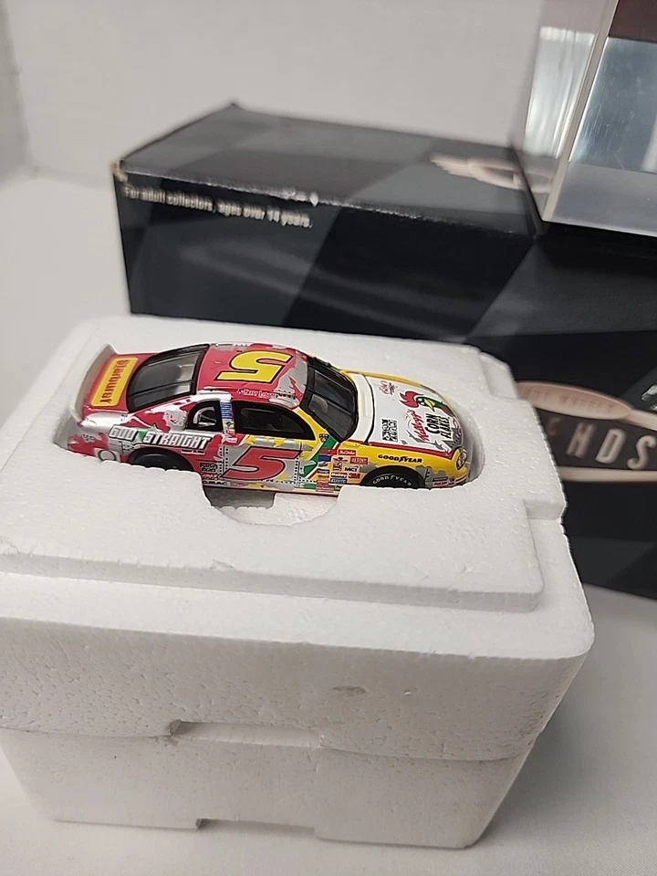 1998 Hot Wheels Legends Terry Labonte #5 1:64 Nascar & Mirror Display Case #129 - Image 2 of 4